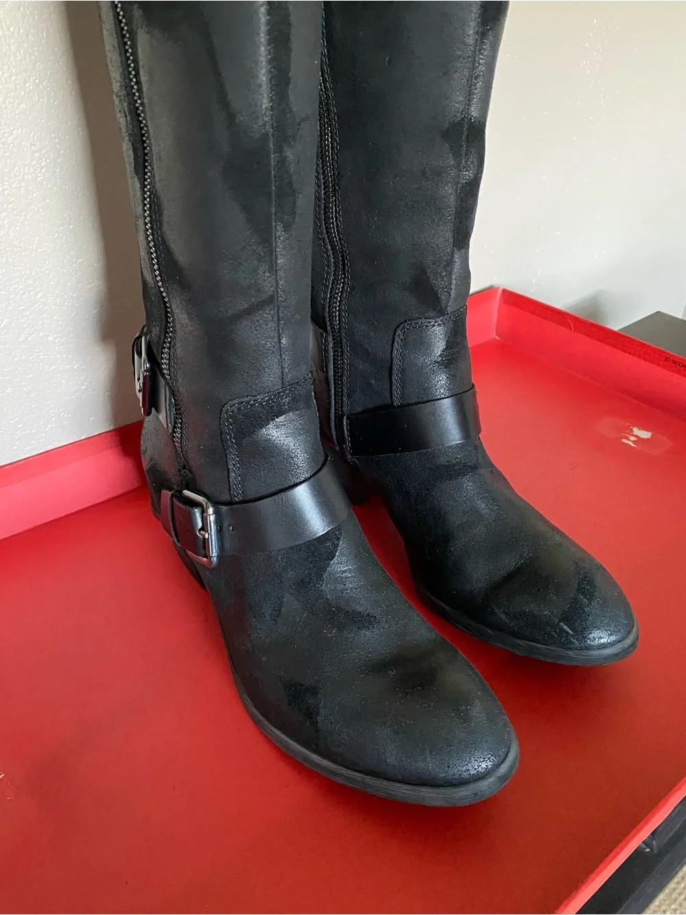 $398 Donald L Pliner black leather boots 8.5